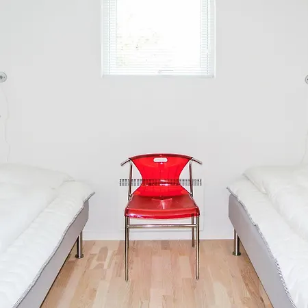 Awesome Home In Humble With Sauna Nordenbro Vesteregn